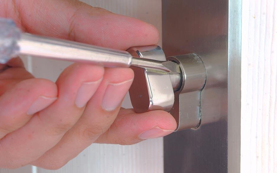 serrurier ouverture de porte service Mantes-la-Jolie